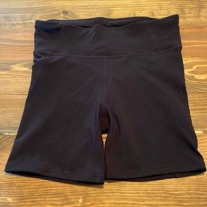 GapFit sculpt compression shorts black